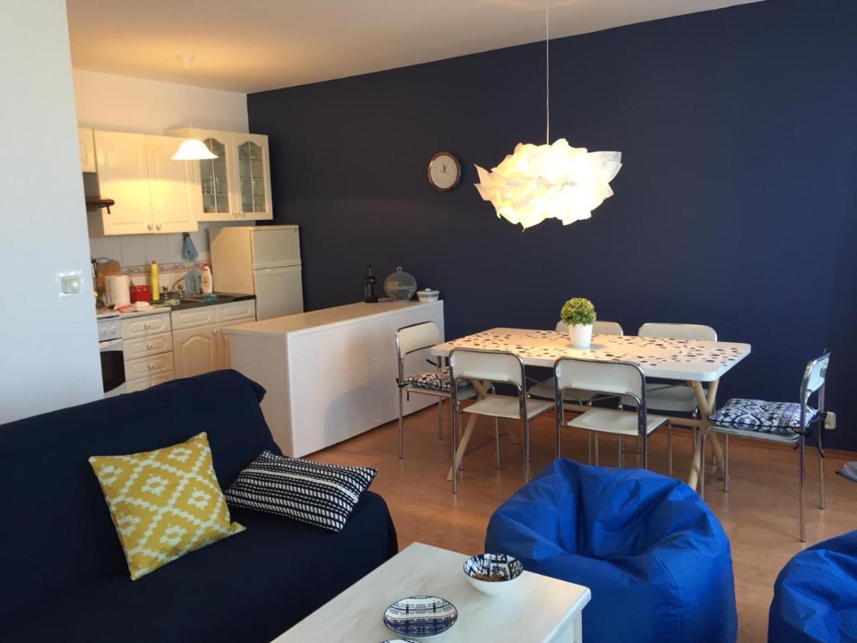 Apartament *